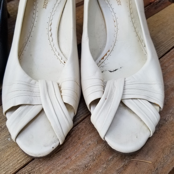 Size 8 Naturalizer ladies White Cream high heels shoes open toe spectator formal - Picture 5 of 10